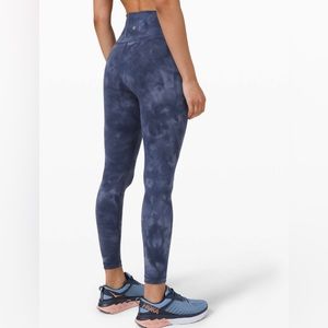 Lululemon Diamond Dye - Naval Blue - Wunder Train - sz 6